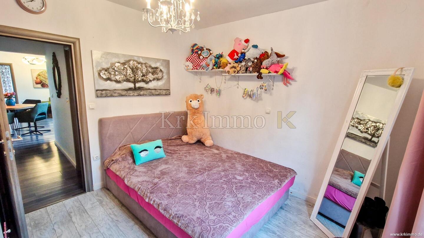 PRILOŽNOST! Pritlično stanovanje z vrtom. Nepremičnine mesto Krk - Slika 4