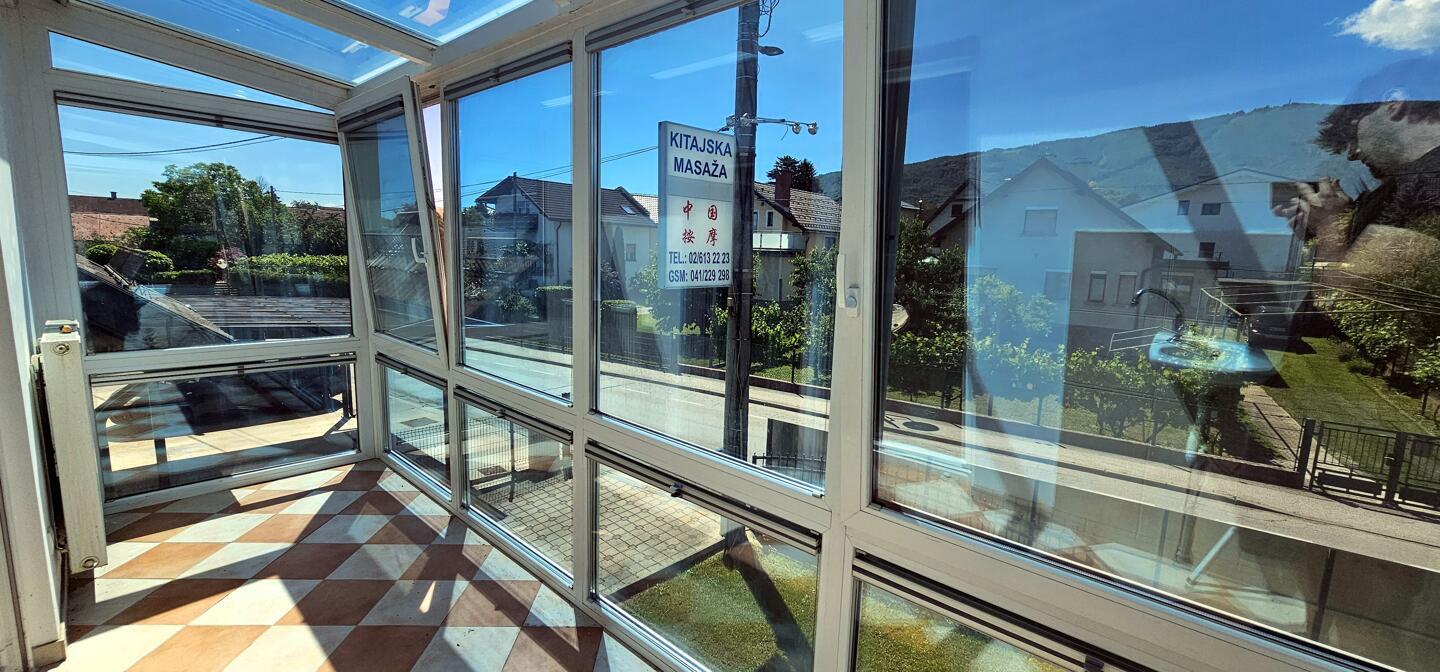 Stanovanjsko-poslovna hiša Limbuš (Pekre), ločen poslovni del, sončna elektrarna - Slika 7