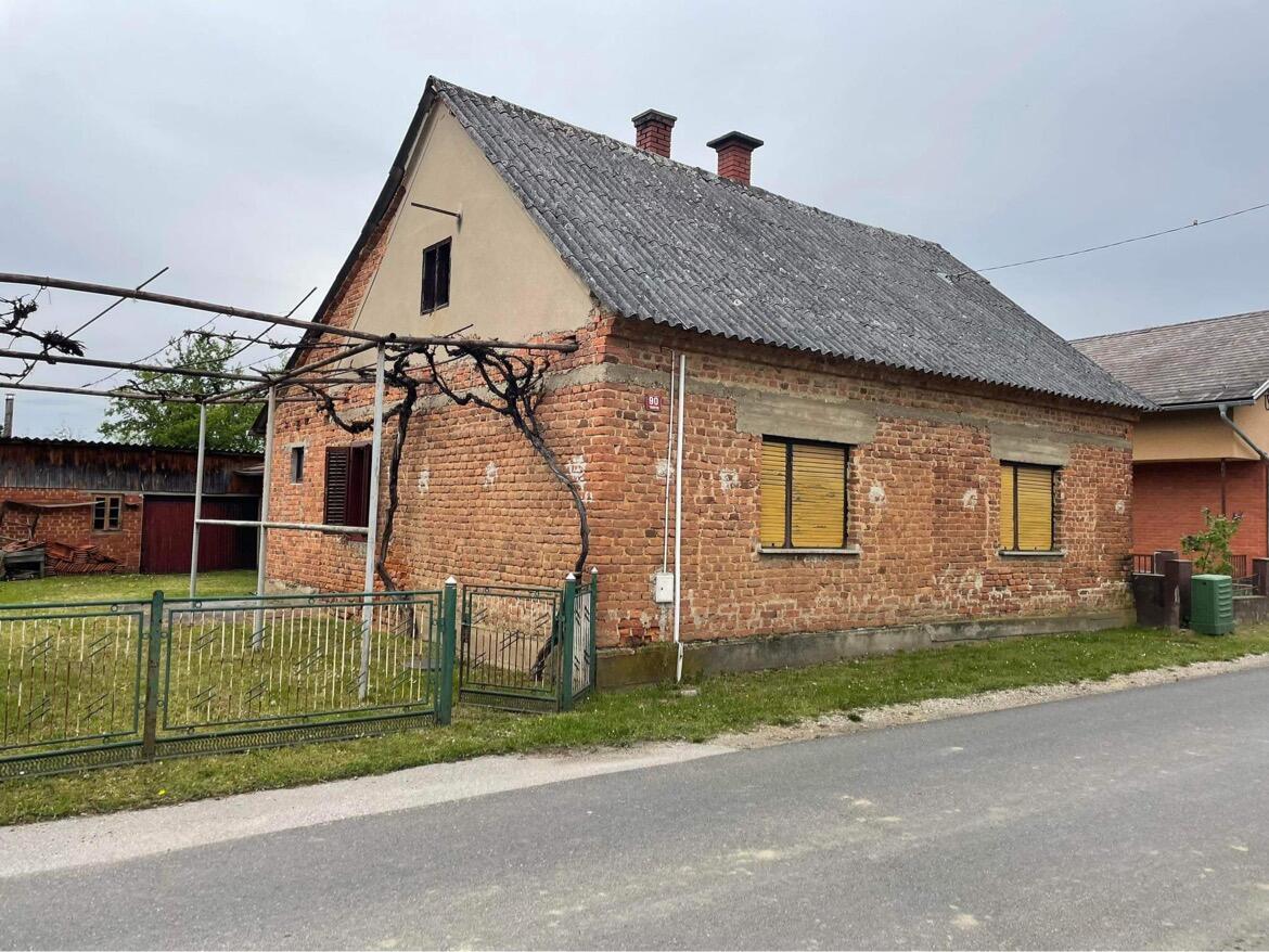 Domačijo v Prekmurju - CENA PO DOGOVORU! - Slika 1