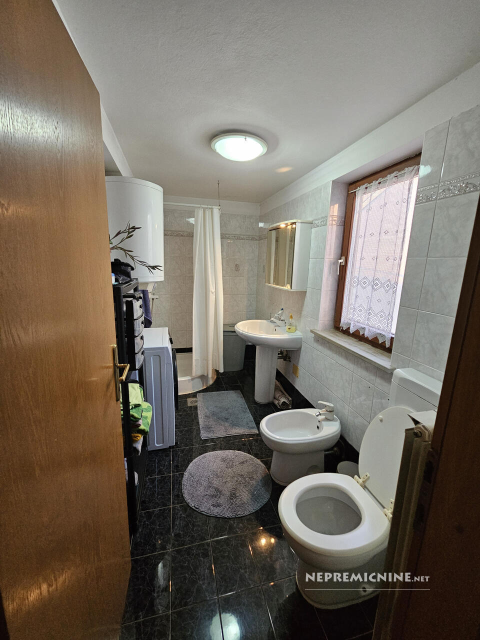 KOPER, CENTER, 60 m2 - prodaja, stanovanje, 3,5-sobno - Slika 2