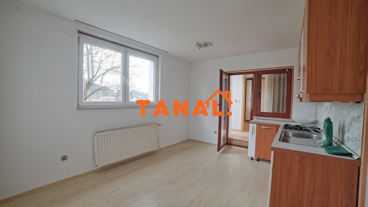 Trisobno stanovanje Logatec - Slika 5