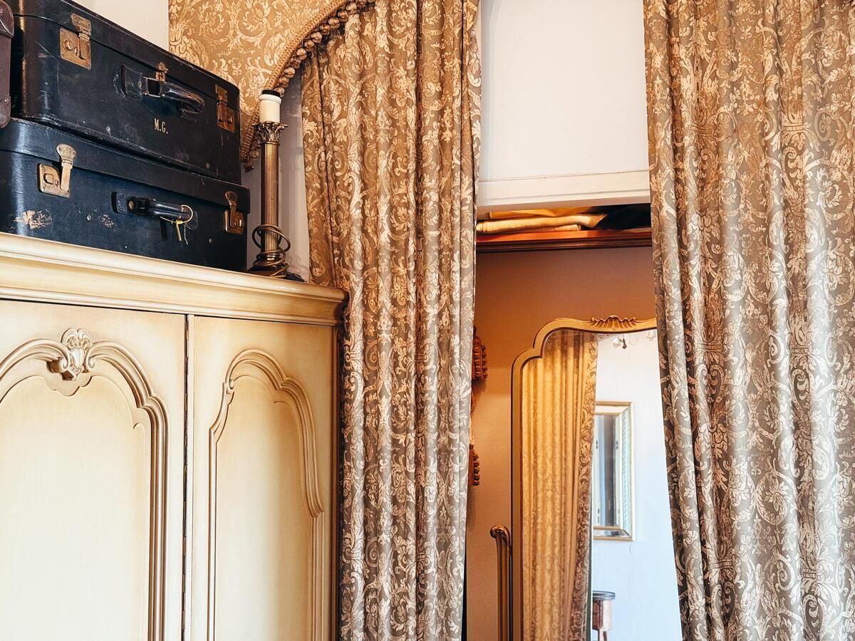 EKSKLUZIVNO STANOVANJE V ZGODOVINSKI PALAČI – PRVA VRSTA OB MORJU, PIRAN - Slika 23