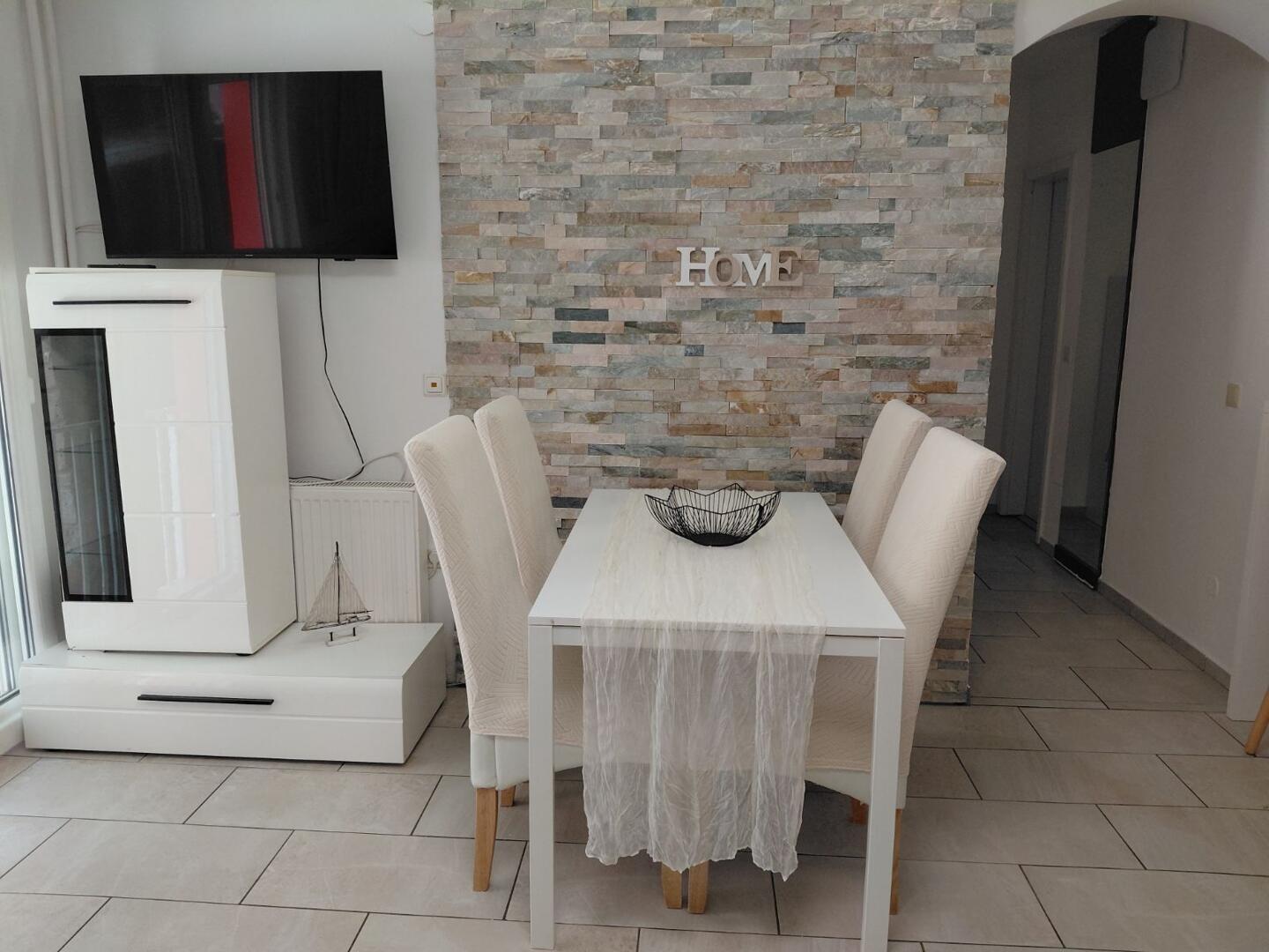 Portorož – apartma v centru, le 200 m od morja, možnost dokupa parkirnega mesta - Slika 3