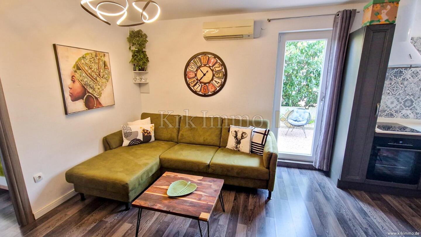 PRILOŽNOST! Pritlično stanovanje z vrtom. Nepremičnine mesto Krk - Slika 3