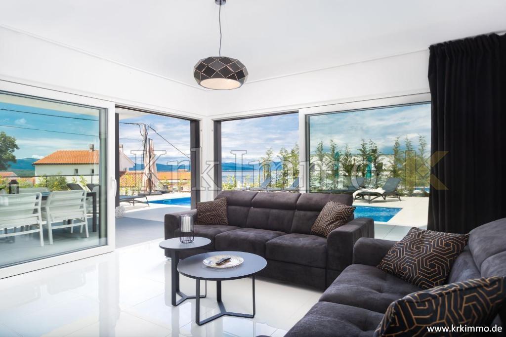 Ekskluzivno! Luksuzna vila z bazenom in pogledom na morje. - Slika 3