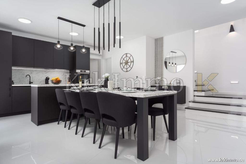 Ekskluzivno! Luksuzna vila z bazenom in pogledom na morje. - Slika 4