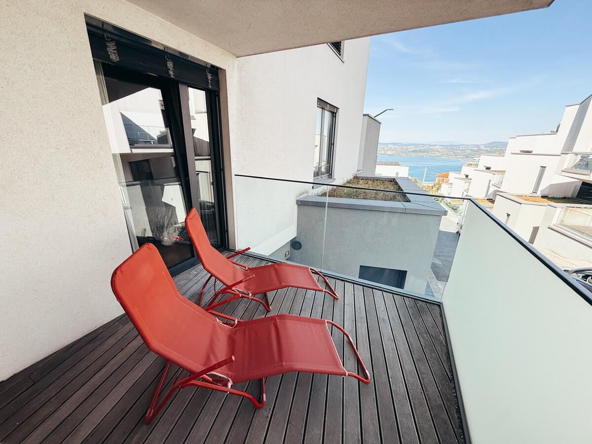 KOPER - NOKTURNO / 3 SOBNO STANOVANJE / POGLED NA MORJE / DOLGOROČNA ODDAJA - Slika 11