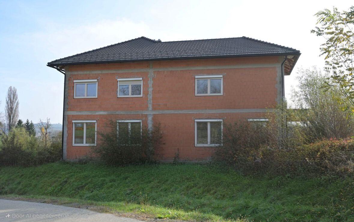 Prodaja prostorne hiše z velikim zemljiščem v kraju Sveti Jurij (Rogašovci) - Slika 2