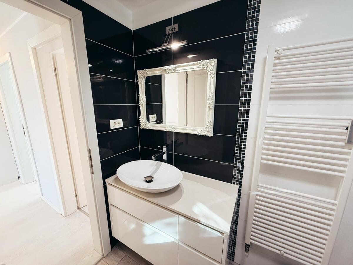 Koper / Markovec, Dolgoročno Oddamo svetlo, prostorno in moderno stanovanje s pogledom na morje! - Slika 13