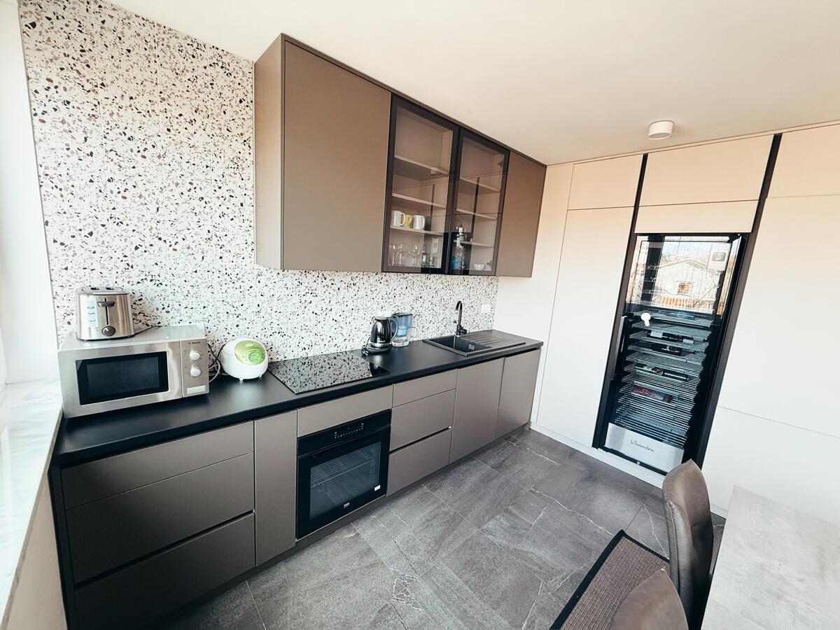 4-SOBNO STANOVANJE – CENTER KOPER (VOJKOVO NABREŽJE) | 2 PARKIRNI MESTI | NOVOGRADNJA 2019 - Slika 7