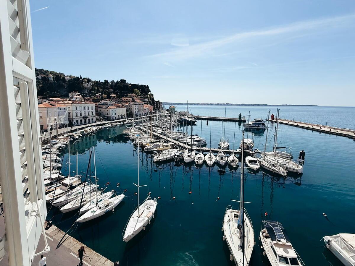 EKSKLUZIVNO STANOVANJE V ZGODOVINSKI PALAČI – PRVA VRSTA OB MORJU, PIRAN - Slika 8