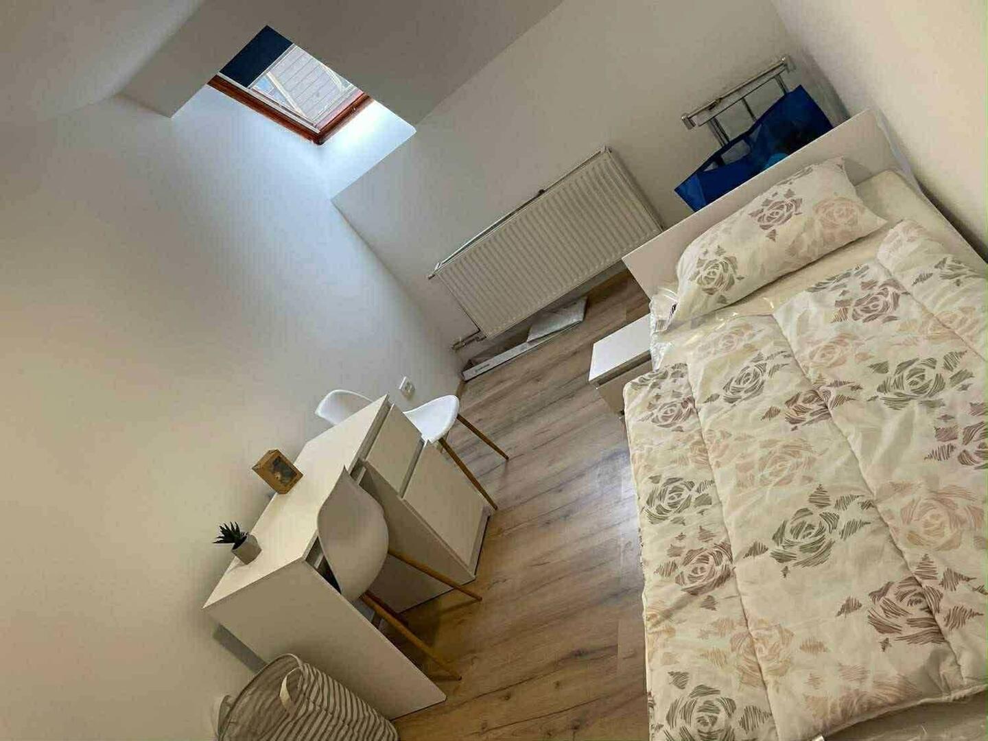 OGLAS ZA SOBE – GLAVNI TRG, MARIBOR - Slika 20