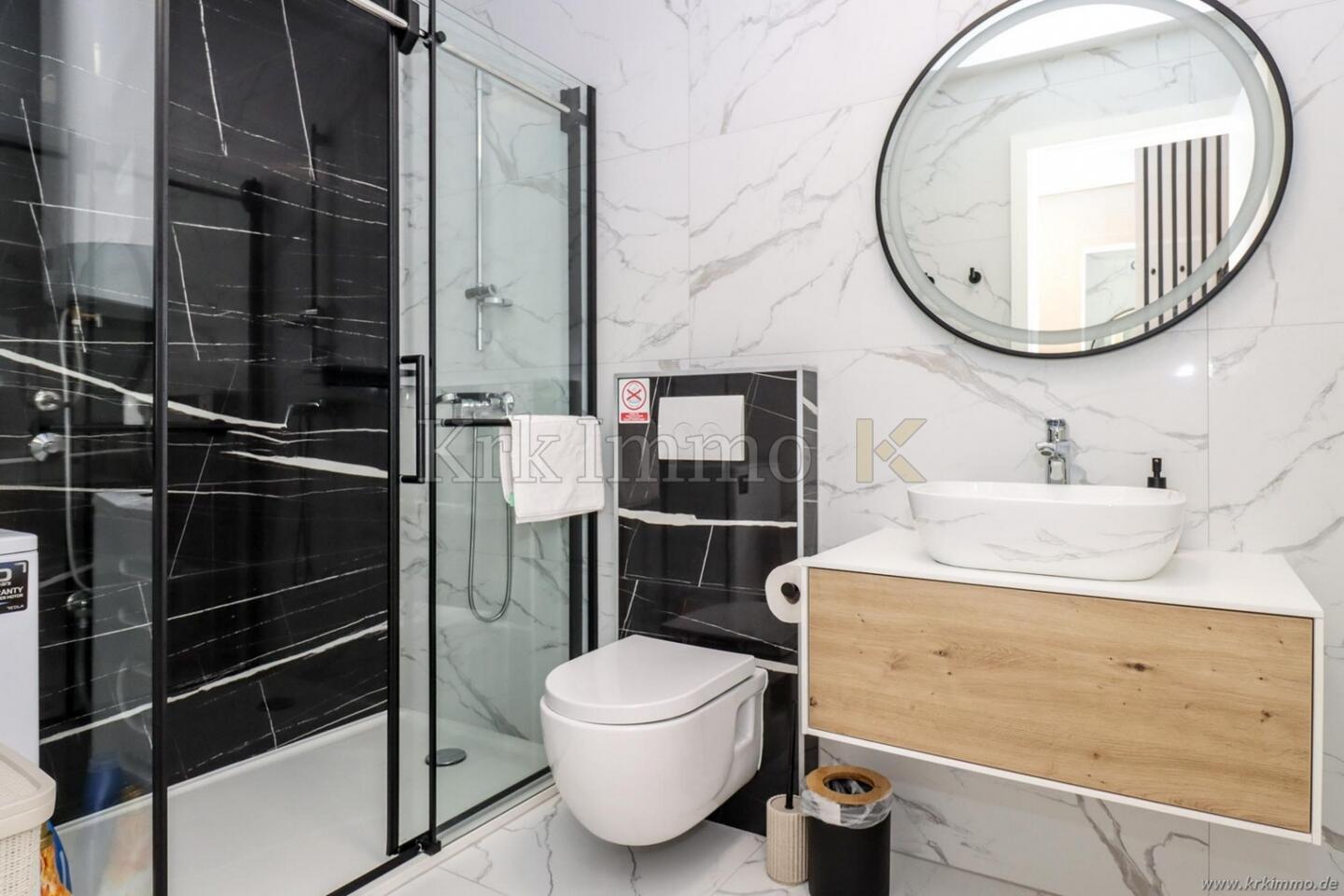 Moderno stanovanje z bazenom in pogledom na morje. KRKIMMO nepremičnine - Slika 16