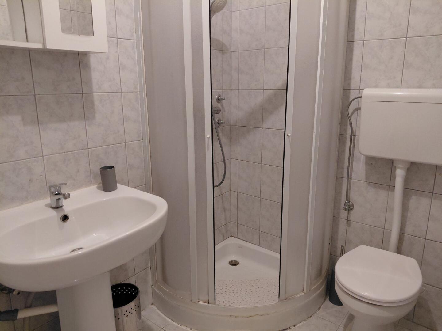 Portorož – apartma v centru, le 200 m od morja, možnost dokupa parkirnega mesta - Slika 7