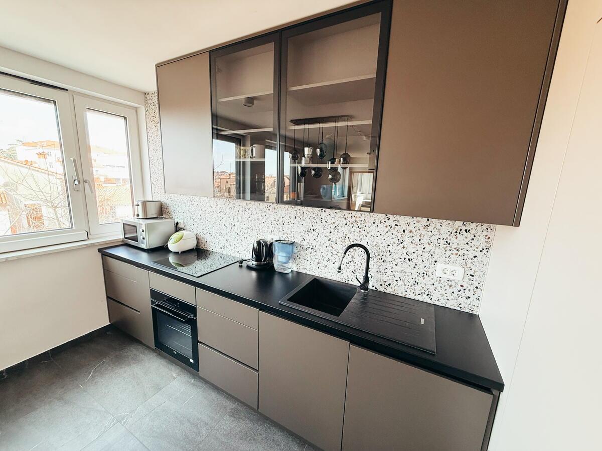 4-SOBNO STANOVANJE – CENTER KOPER (VOJKOVO NABREŽJE) | 2 PARKIRNI MESTI | NOVOGRADNJA 2019 - Slika 8