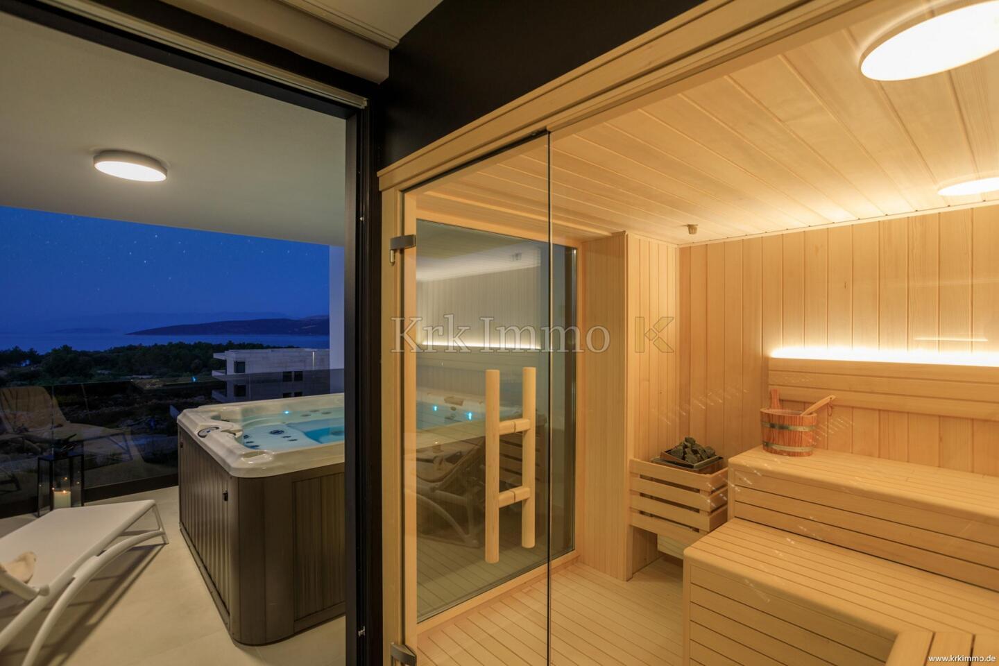 Novogradnja Krk: Luksuzna hiša dvojček z bazenom, savno, fitnesom in jacuzzijem! - Slika 11