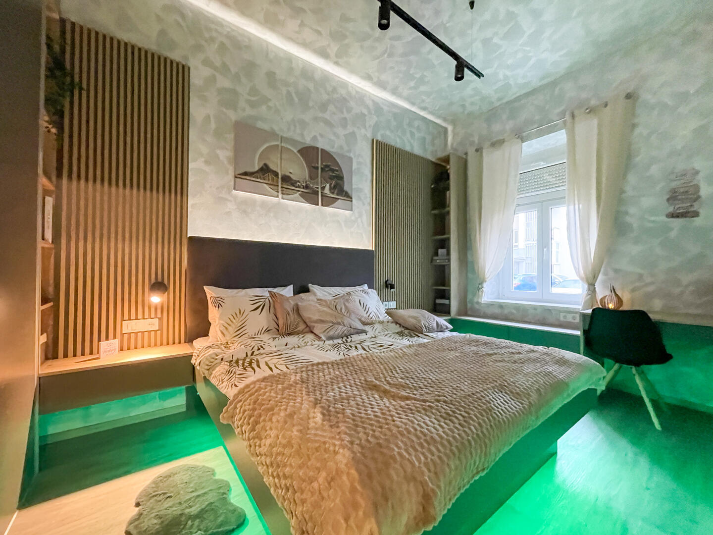 2 SOBNO V CELOTI PRENOVLJENO - Slika 1