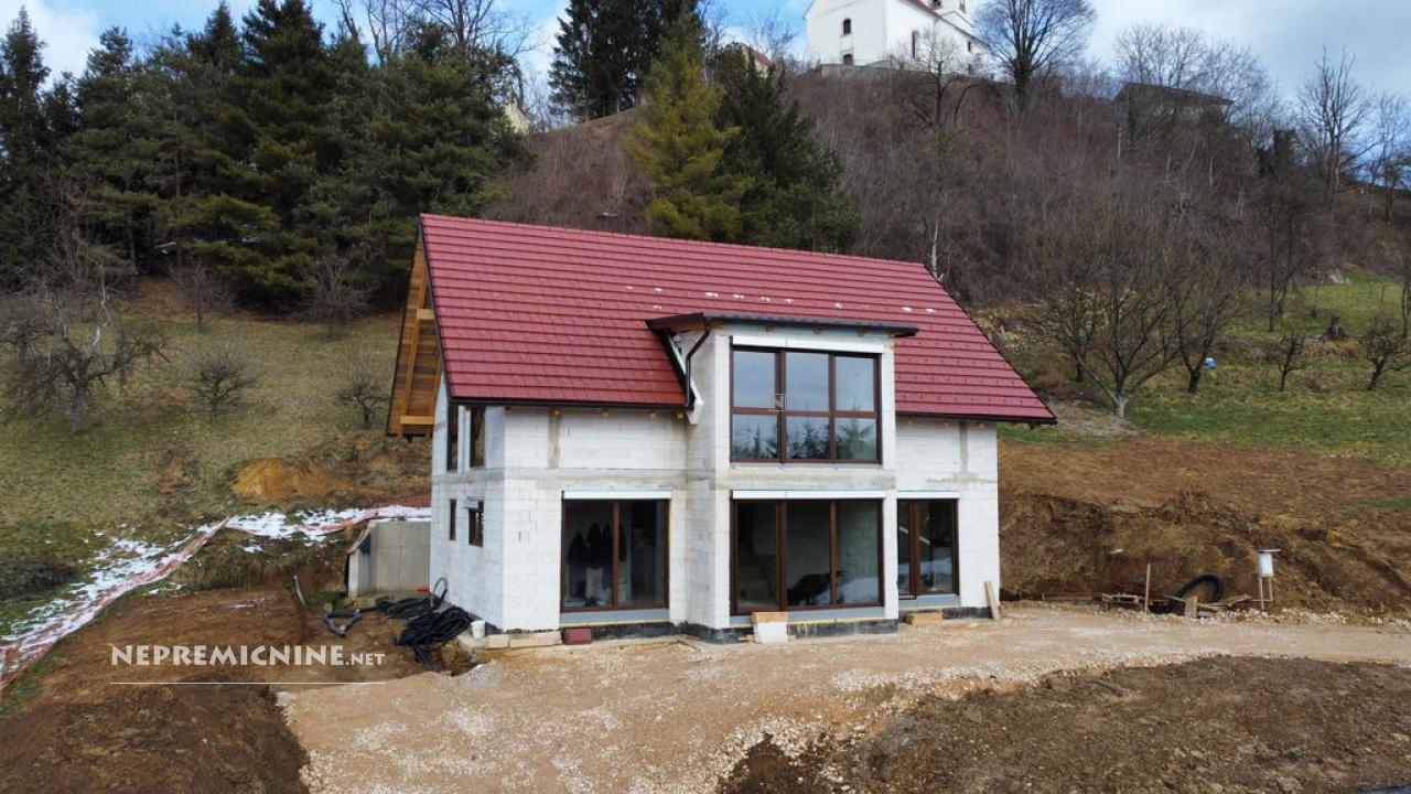 Vojnik - nova družinska hiša s čudovitim pogledom na Vojnik in okolico - Slika 1