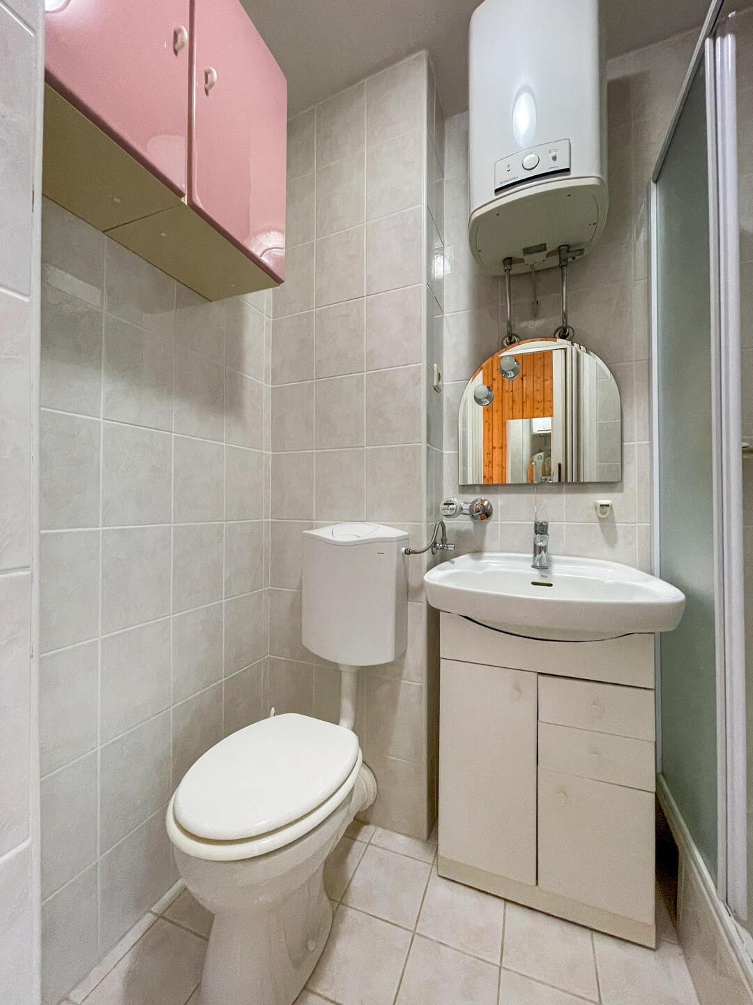 SVETLO 1-SOBNO Z DVIGALOM - Slika 6