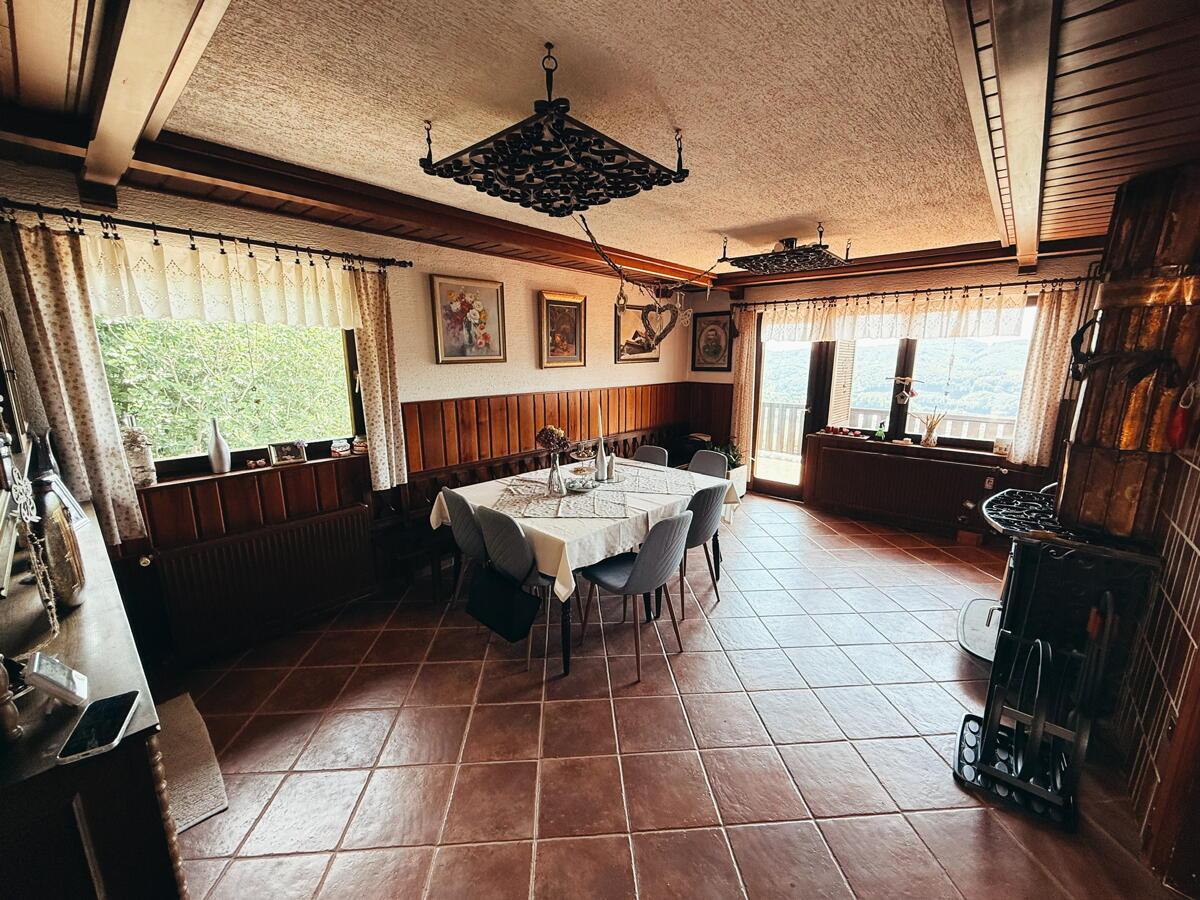 VINOGRADNIŠKA DOMAČIJA Z DUŠO IN ZGODBO – KJER NARAVA, VINO IN RAZGLED USTVARJAJO NEKAJ POSEBNEGA - Slika 41