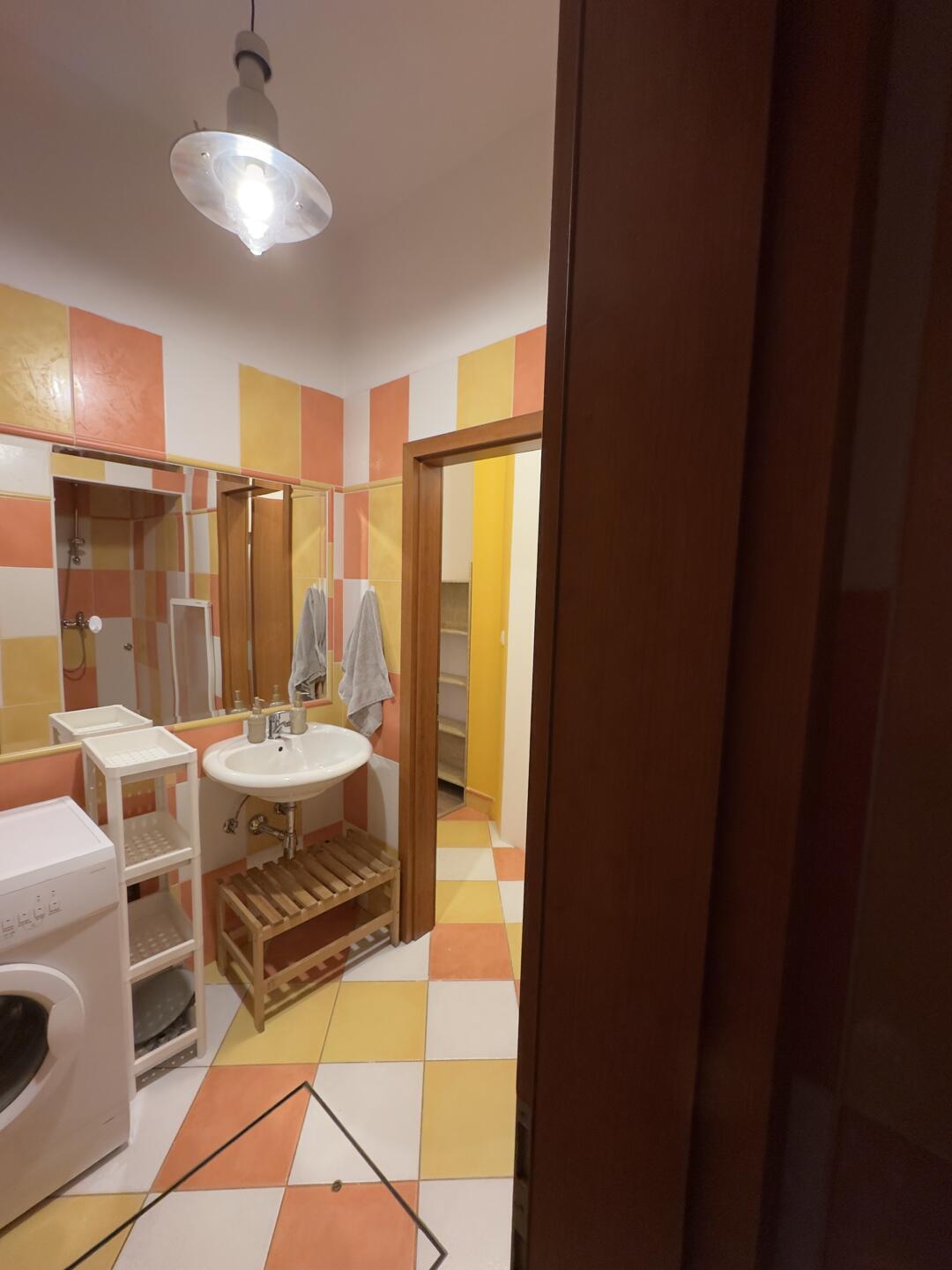 Svetlo stanovanje v Šmartnem pod Šmarno goro - Slika 1