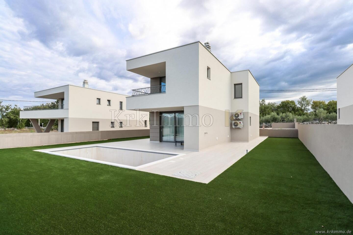 Luksuzne nepremičnine Krk: moderna vila z bazenom - Slika 3