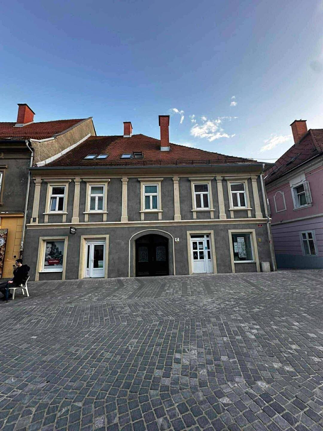 OGLAS ZA SOBE – GLAVNI TRG, MARIBOR - Slika 7