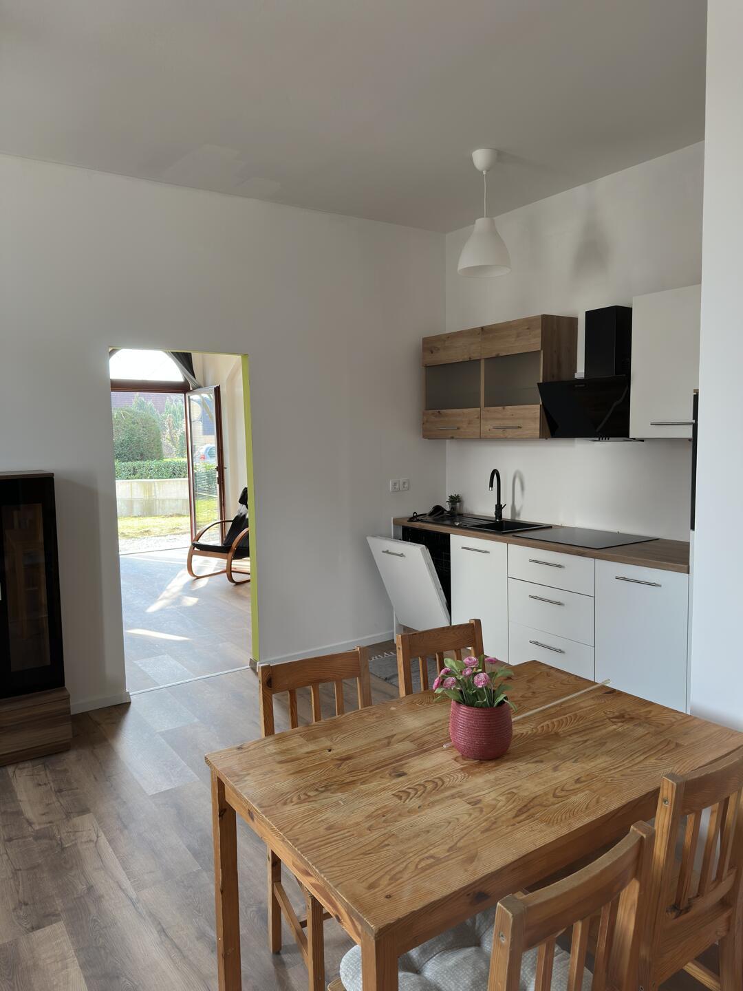 Svetlo stanovanje v Šmartnem pod Šmarno goro - Slika 9