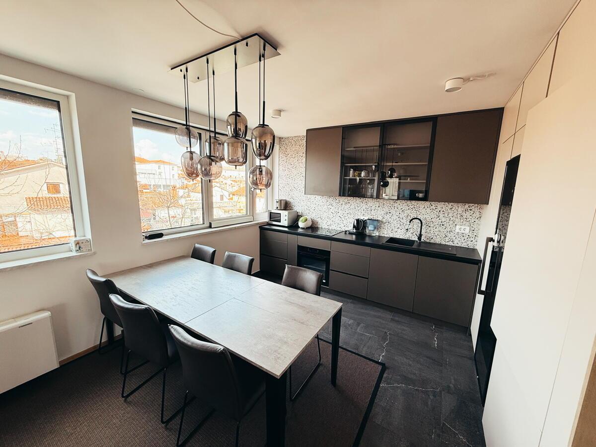 4-SOBNO STANOVANJE – CENTER KOPER (VOJKOVO NABREŽJE) | 2 PARKIRNI MESTI | NOVOGRADNJA 2019 - Slika 9