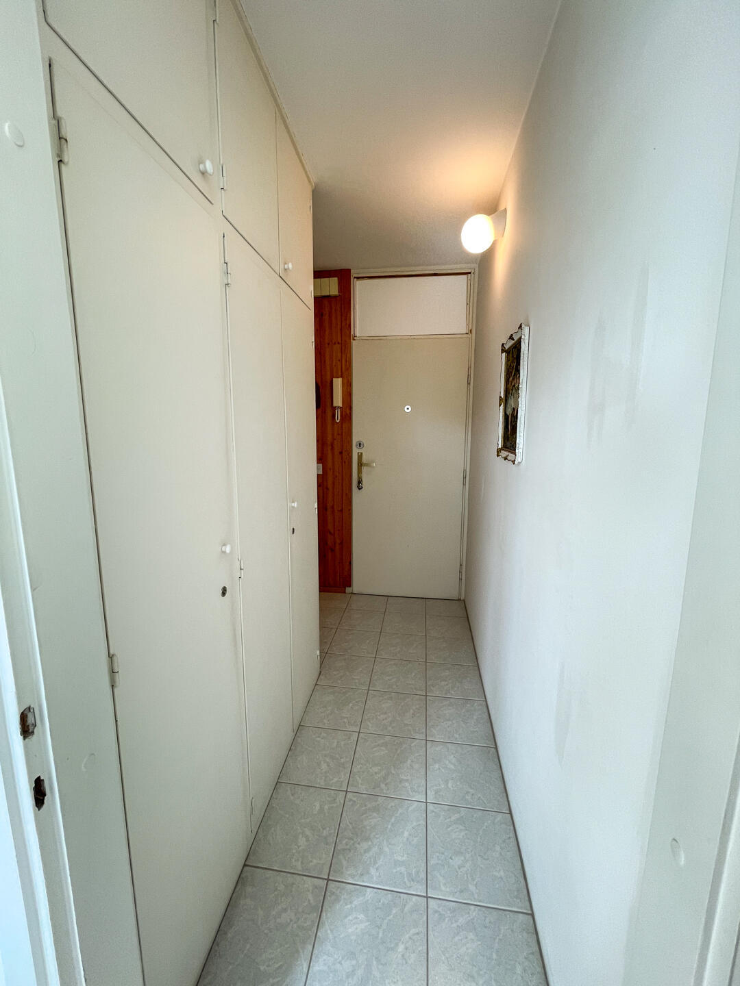 SVETLO 1-SOBNO Z DVIGALOM - Slika 9