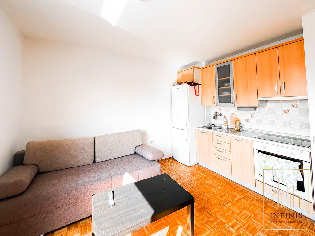 Prodaja, Stanovanje, Garsonjera, Gorenjska, Kranj, Center - Slika 9