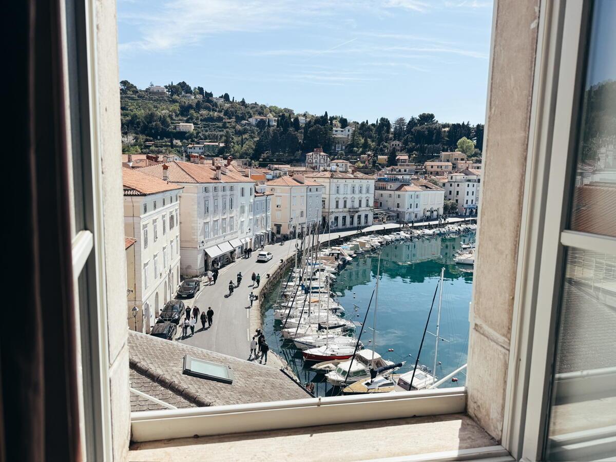 EKSKLUZIVNO STANOVANJE V ZGODOVINSKI PALAČI – PRVA VRSTA OB MORJU, PIRAN - Slika 5