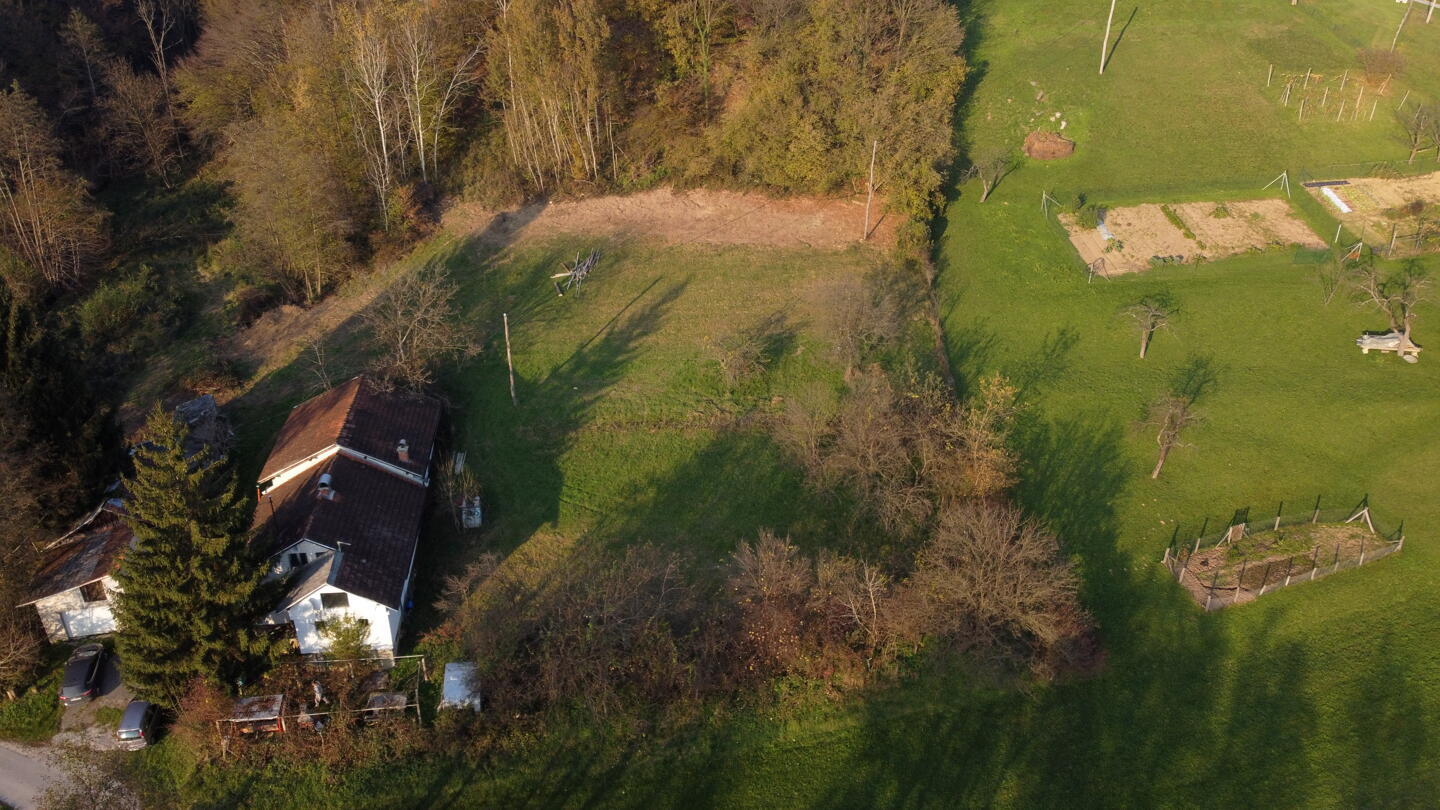 Prodaja zemljišča v Šmartnem v Rožni dolini - Slika 1