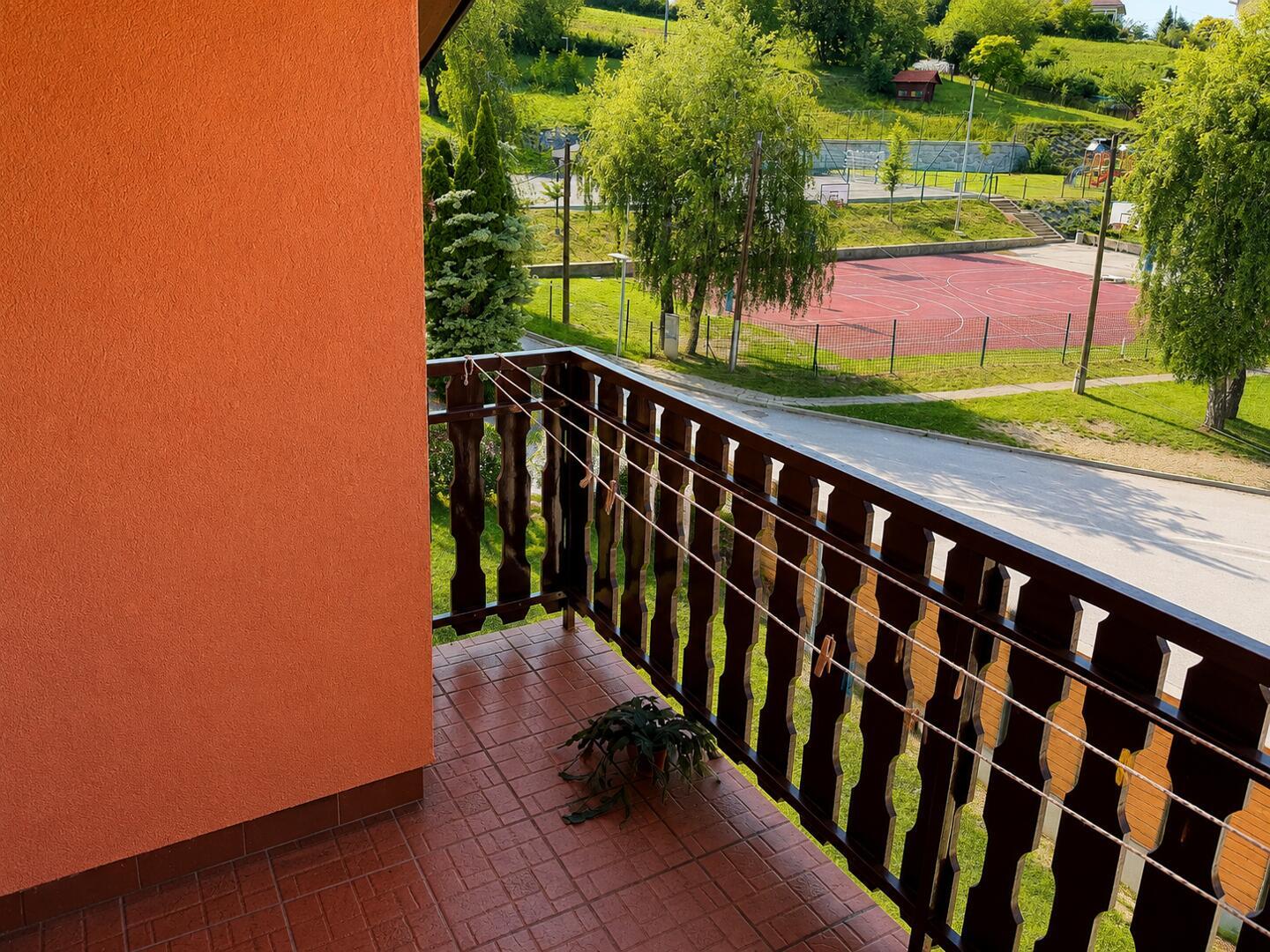 Urejena družinska hiša z garažo in vrtom – Pesnica pri Mariboru - Slika 17