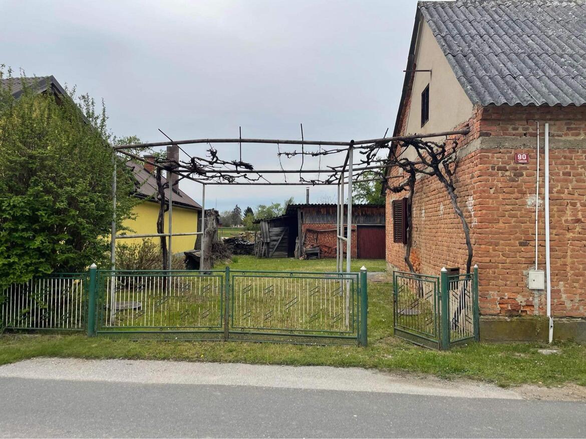 Domačijo v Prekmurju - CENA PO DOGOVORU! - Slika 11