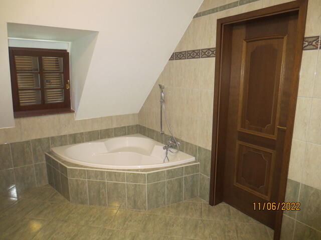 Live like a king! - Slika 9