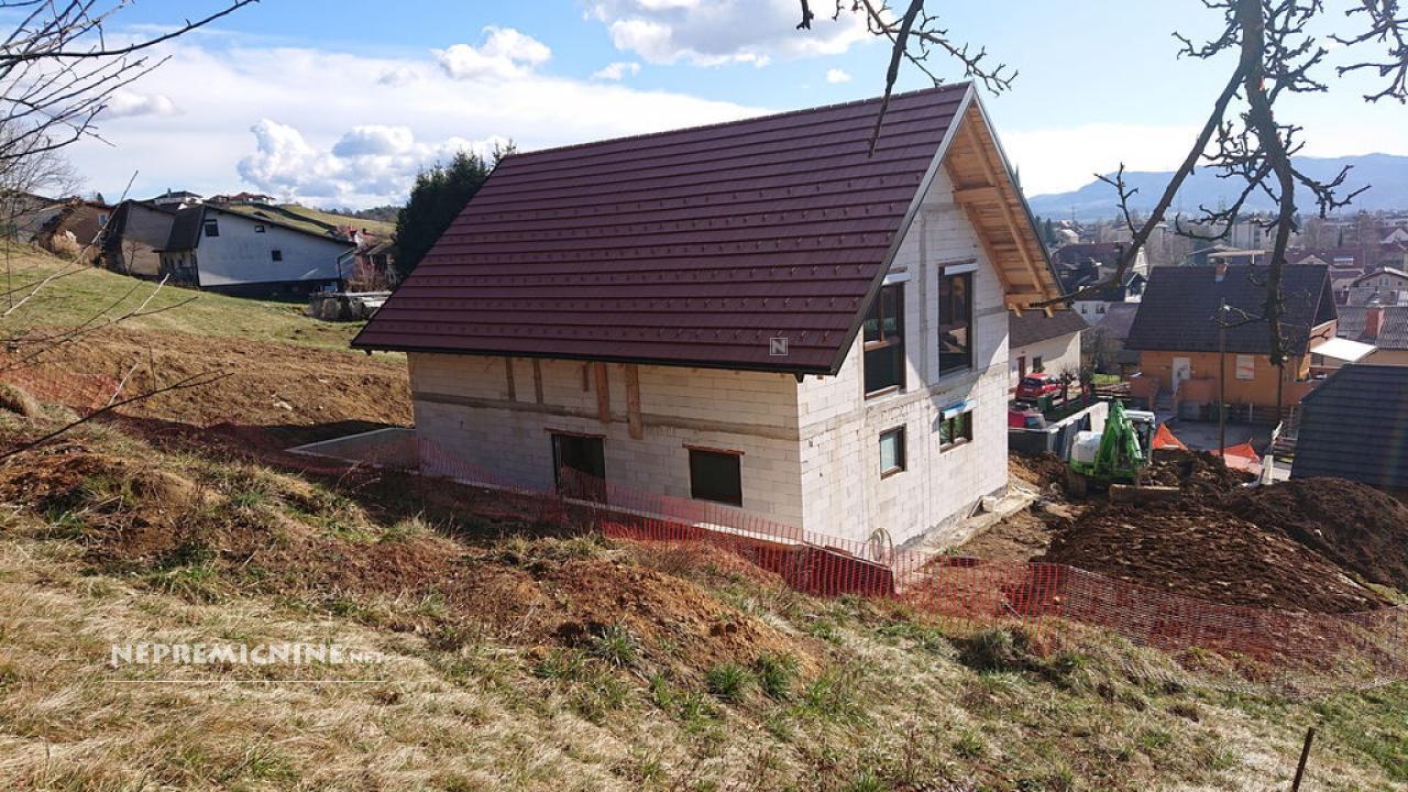 Vojnik - nova družinska hiša s čudovitim pogledom na Vojnik in okolico - Slika 2