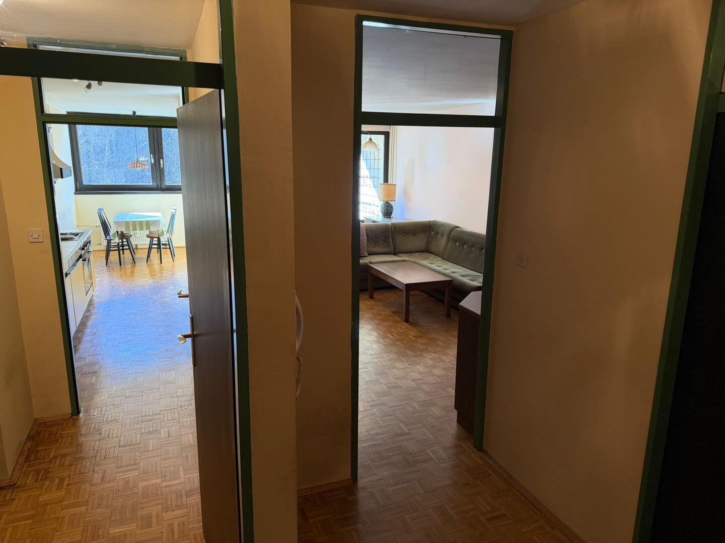 Spodnja Šiška – 2-sobno stanovanje z garažo, odlična lokacija - Slika 31