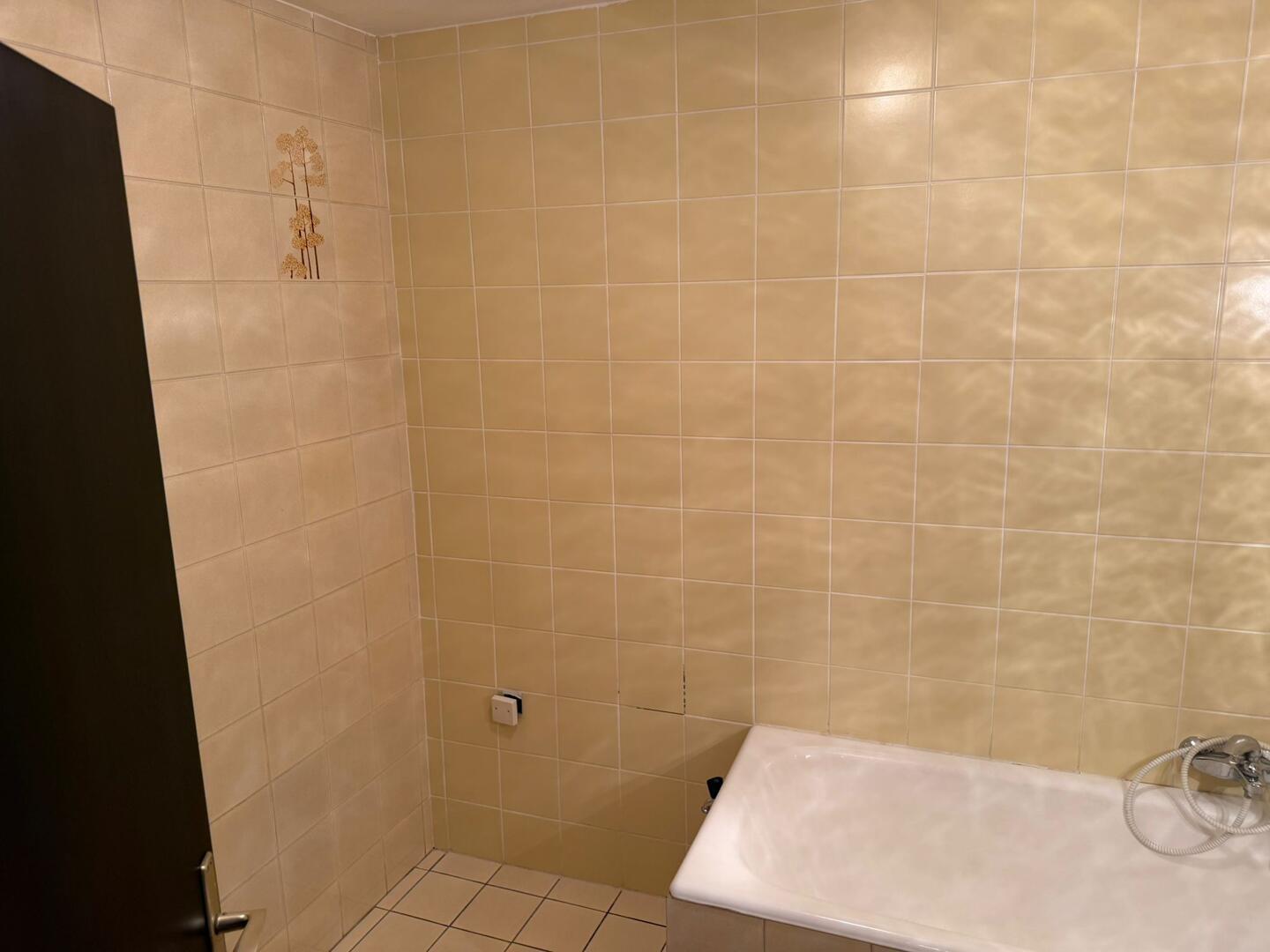 Spodnja Šiška – 2-sobno stanovanje z garažo, odlična lokacija - Slika 25