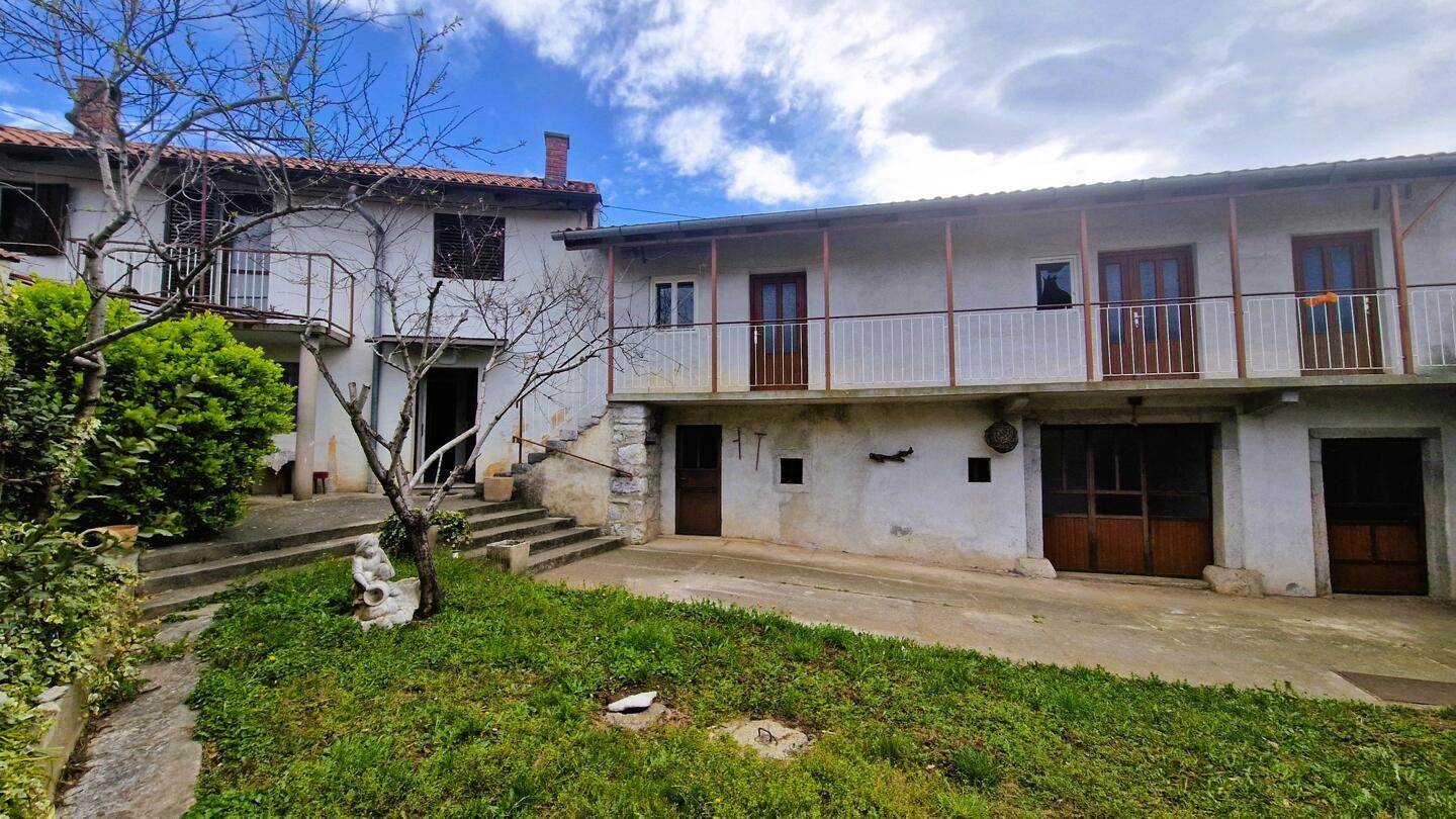 Kraška kamnita vrstna hiša - vseljiva - Slika 28