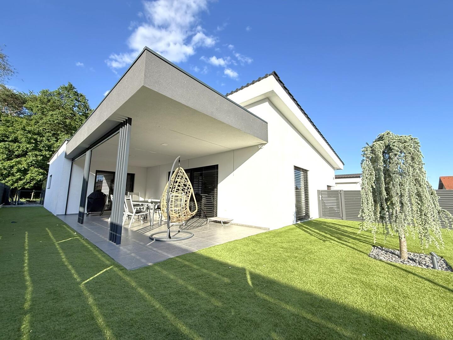 Moderna samostojna hiša brez stopnic - Slika 10