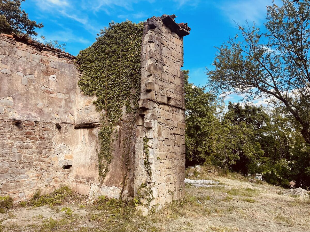 PRAVLJIČNA HIŠICA SREDI GOZDA - Slika 26