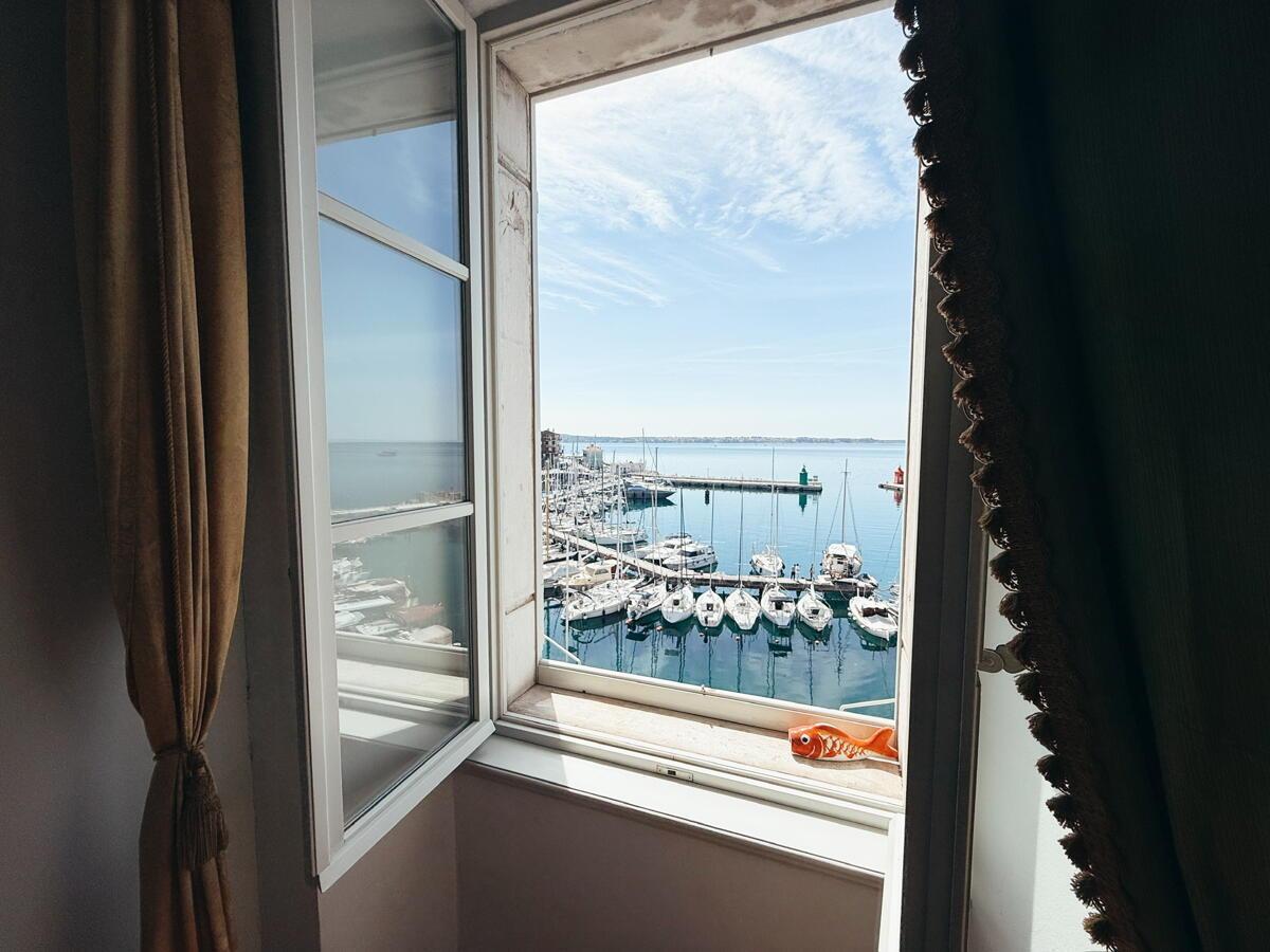 EKSKLUZIVNO STANOVANJE V ZGODOVINSKI PALAČI – PRVA VRSTA OB MORJU, PIRAN - Slika 7